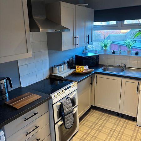 Fantastic Full 3 Bedroom Modern Apartment Belfast Dış mekan fotoğraf