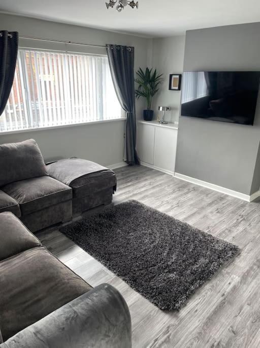Fantastic Full 3 Bedroom Modern Apartment Belfast Dış mekan fotoğraf