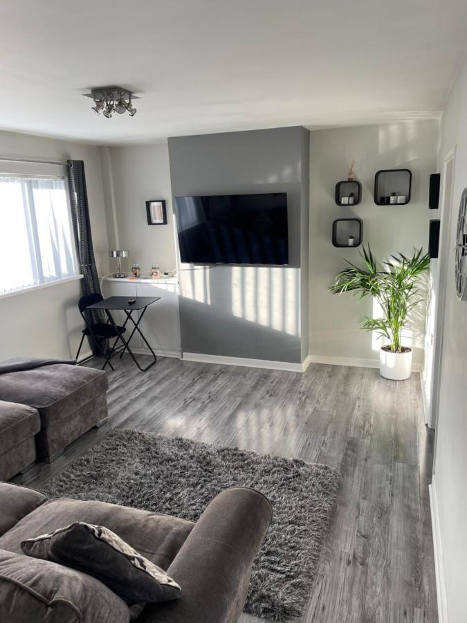 Fantastic Full 3 Bedroom Modern Apartment Belfast Dış mekan fotoğraf