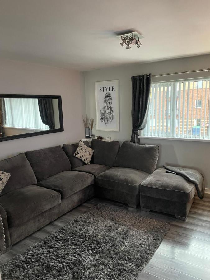 Fantastic Full 3 Bedroom Modern Apartment Belfast Dış mekan fotoğraf