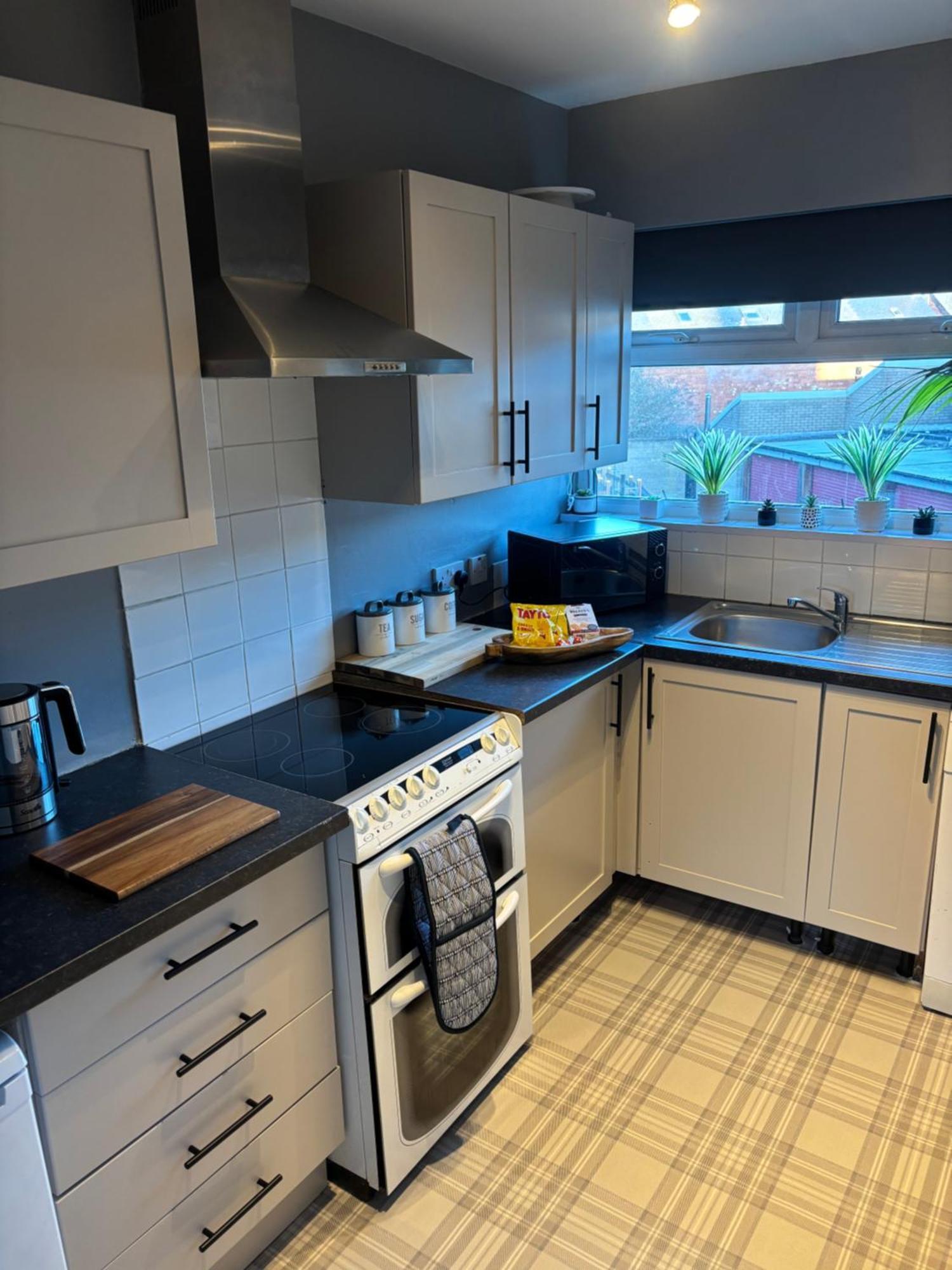Fantastic Full 3 Bedroom Modern Apartment Belfast Dış mekan fotoğraf